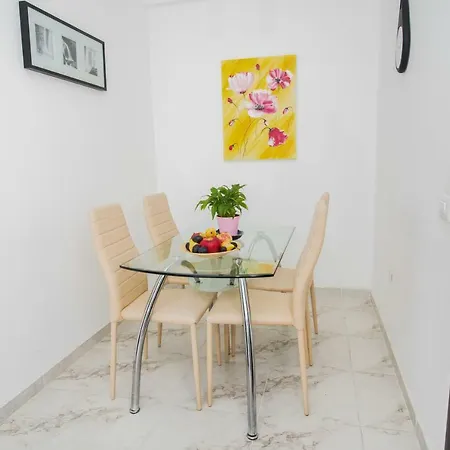 Apartament Napy 2, Solid Lägenhet *